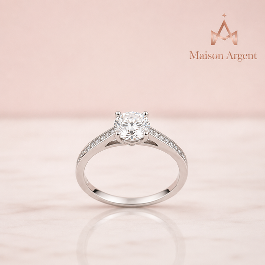 Bague Solitaire Moissanite 1CT en Argent 925 pour Femme - Bijou Classique pour Fiançailles et Mariage